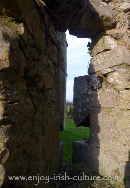 Roscommon Castle, Ireland- medieval cross shaped arrow loop.