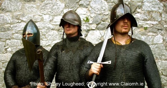 Gallowglass warriors of medieval Ireland who fought at the Battle of Knockdoe (County Galway, Ireland).
