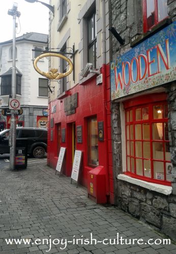 Gold Claddagh Ring: Dillon's jewellers on Quay Street,Galway