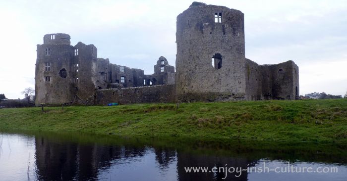 A flooded dip in the landscape in front of the castle at Roscommon town gives the impression of a moat.